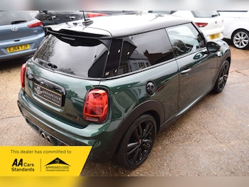 Used MINI Hatch 2019 for sale - 77170343: Photo