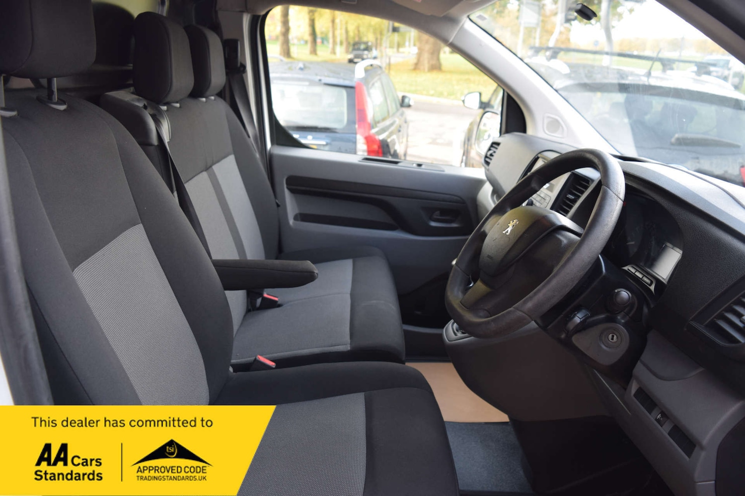 Used Peugeot Expert 2018 for sale - 76352605: Photo 29