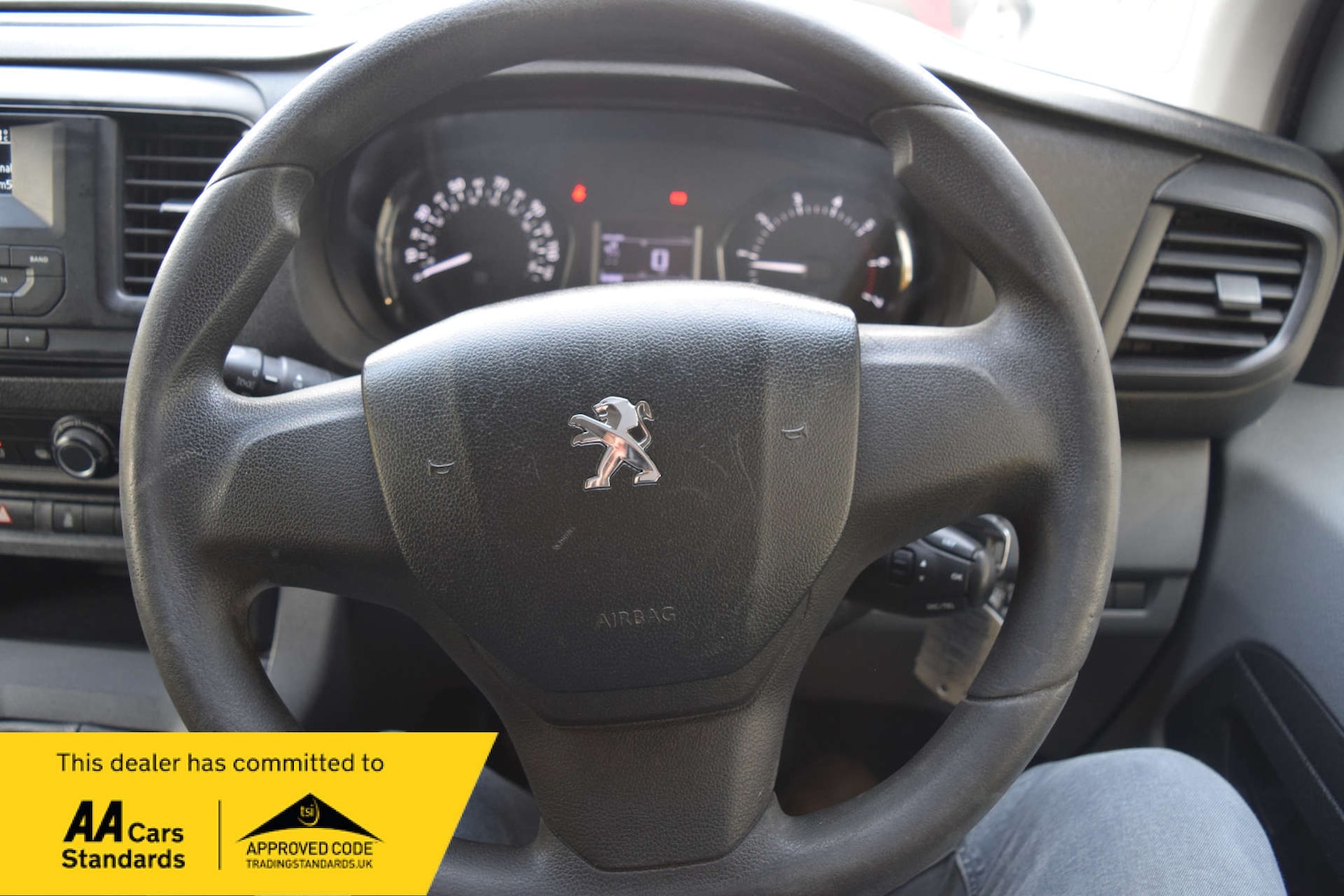 Used Peugeot Expert 2018 for sale - 76352605: Photo 31