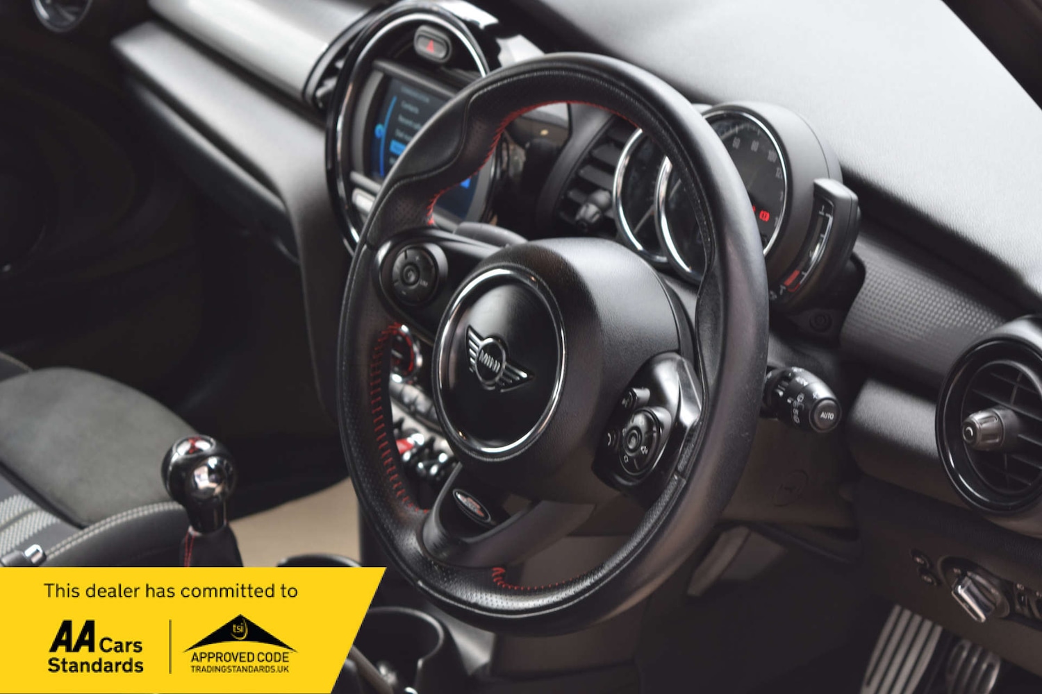 Used MINI Hatch 2018 for sale - 78056703: Photo 42