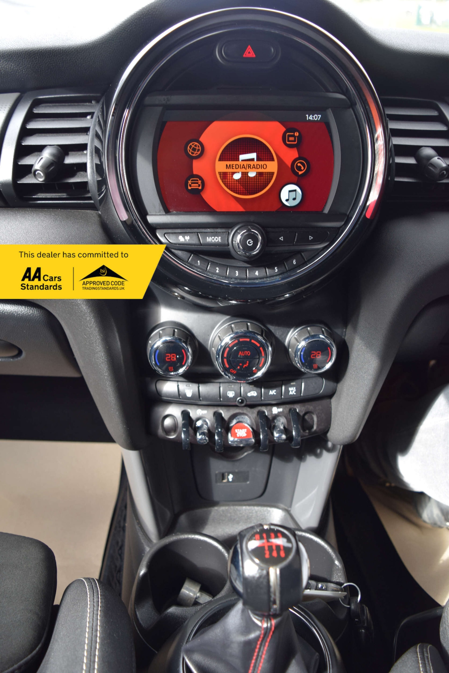 Used MINI Hatch 2018 for sale - 78056703: Photo 49