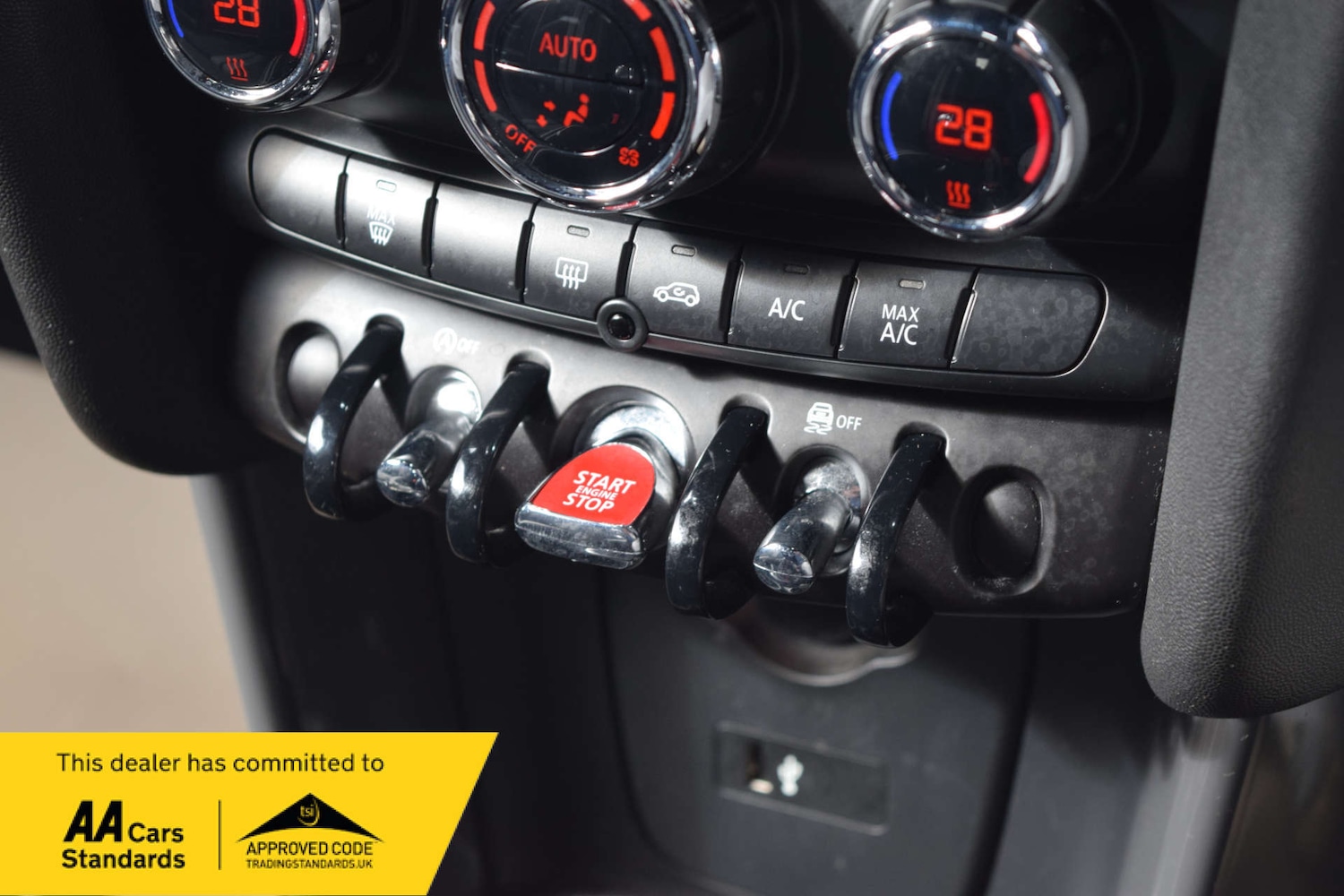 Used MINI Hatch 2018 for sale - 78056703: Photo 55