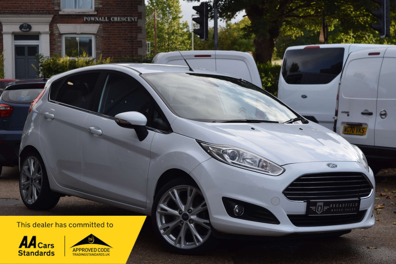 Used Ford Fiesta 2015 for sale - 75938950: Photo 1