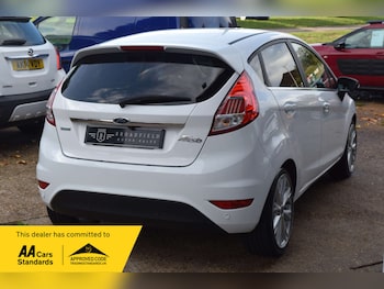 Used Ford Fiesta 2015 for sale - 75938950: Photo