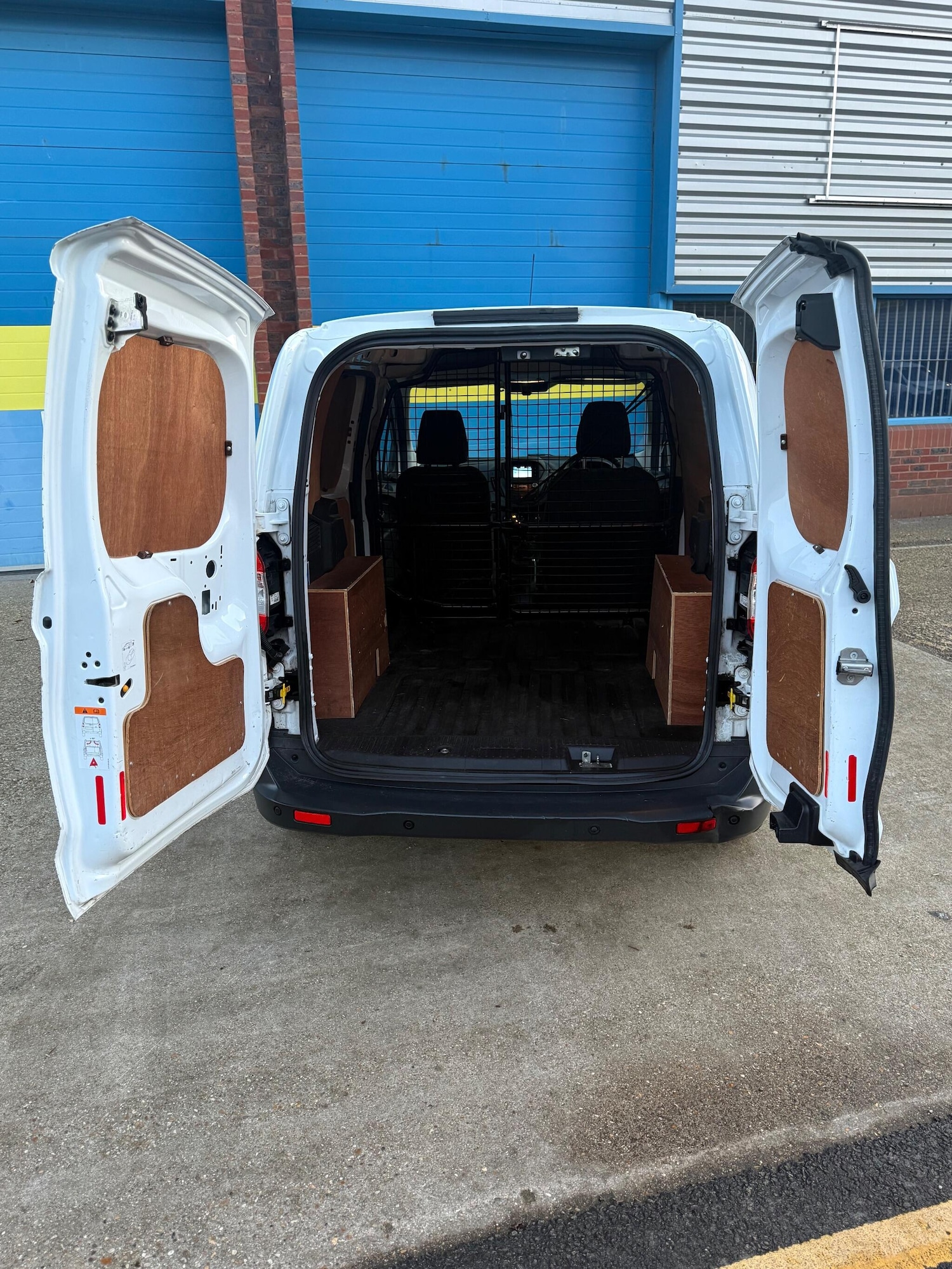 Used Ford Transit Courier 2020 for sale - 76994613: Photo 11