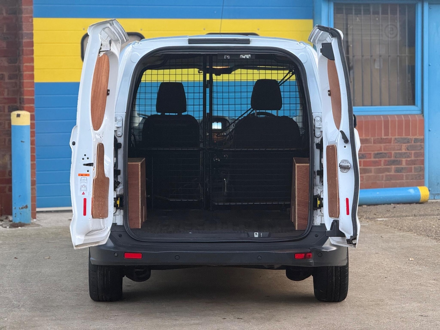 Used Ford Transit Courier 2020 for sale - 76994613: Photo 12