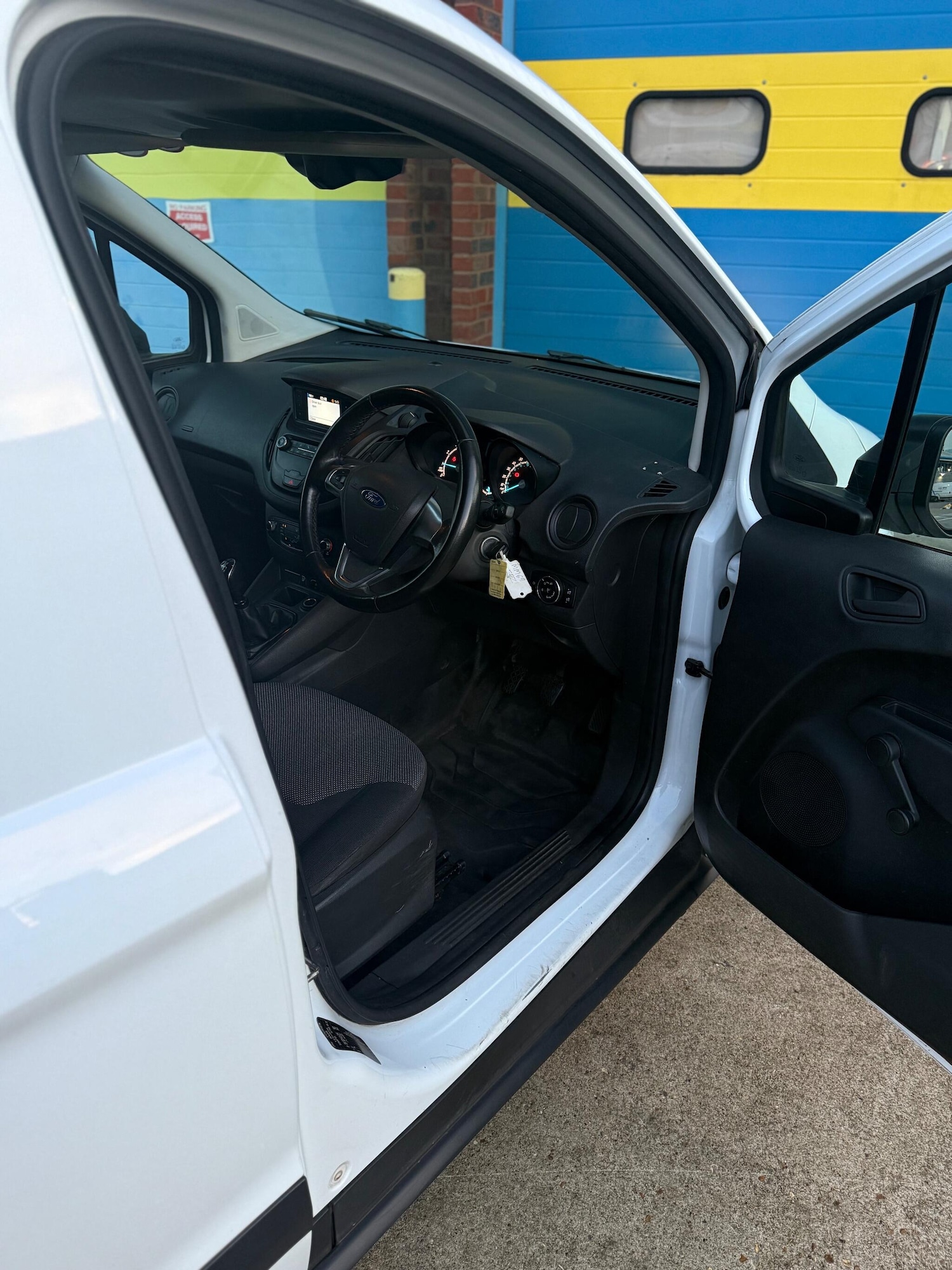 Used Ford Transit Courier 2020 for sale - 76994613: Photo 20