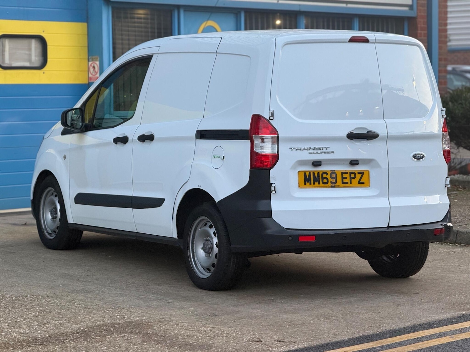 Used Ford Transit Courier 2020 for sale - 76994613: Photo 31