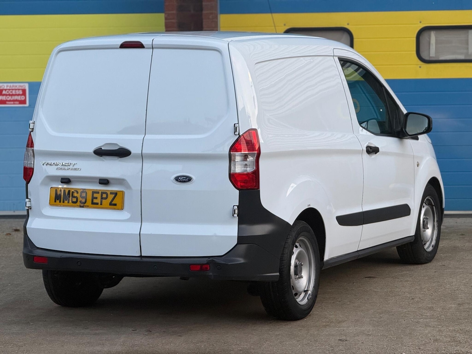 Used Ford Transit Courier 2020 for sale - 76994613: Photo 38