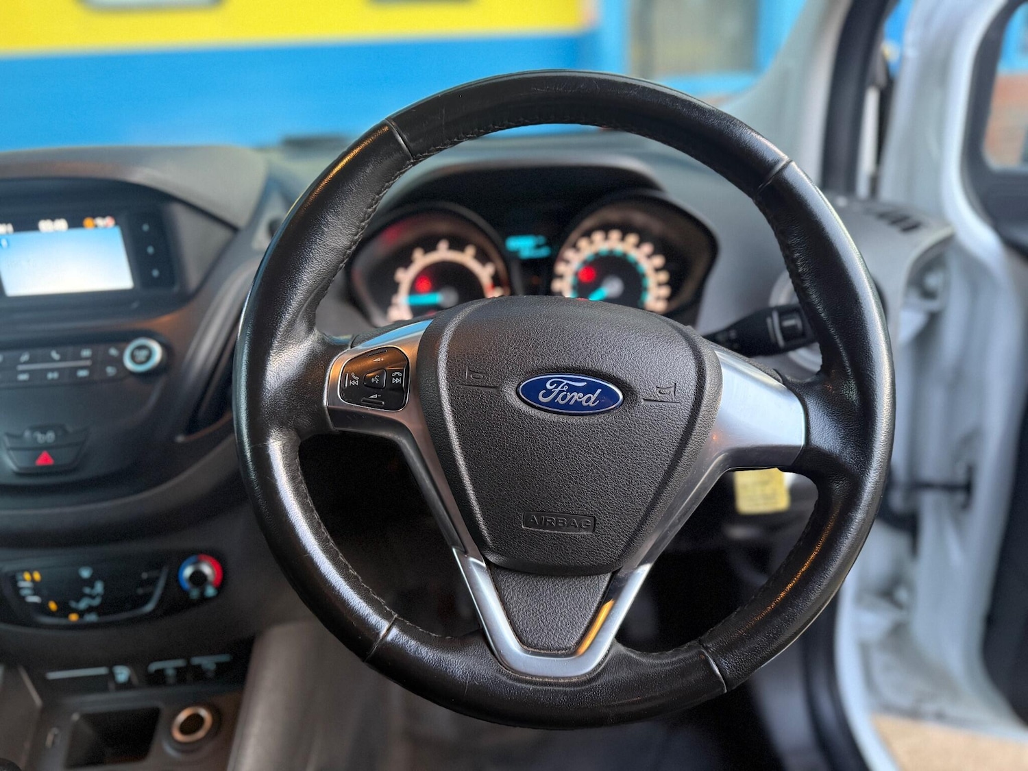 Used Ford Transit Courier 2020 for sale - 76994613: Photo 4
