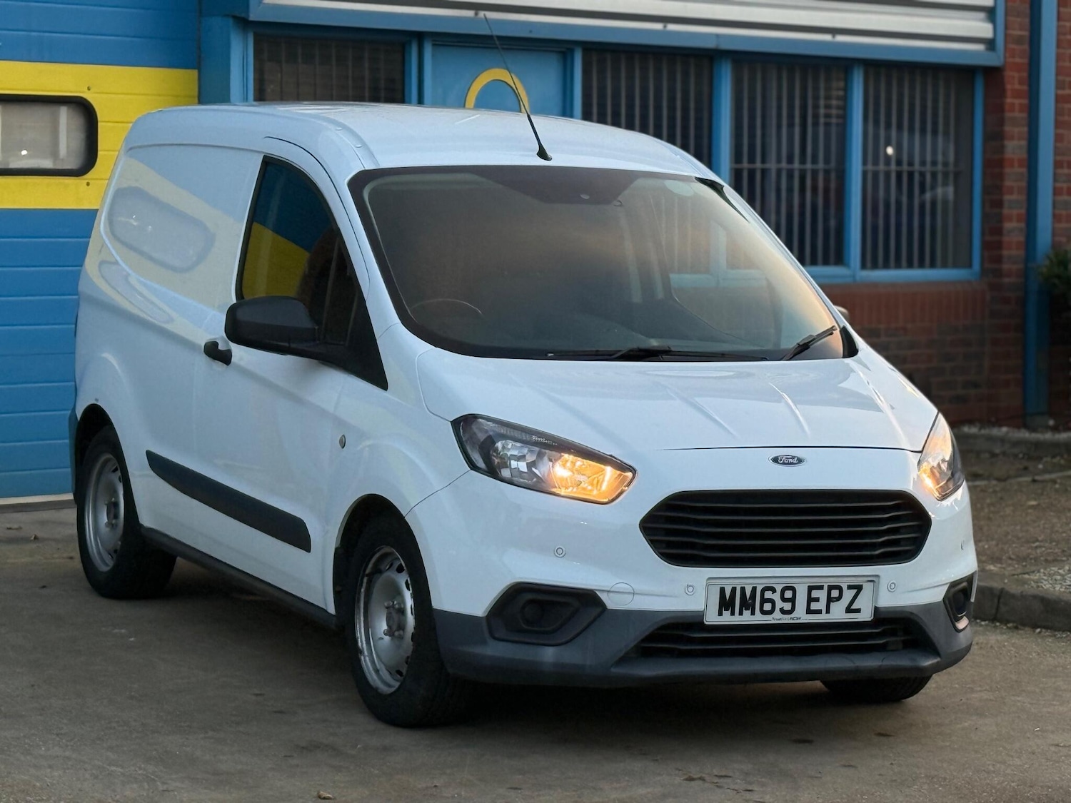 Used Ford Transit Courier 2020 for sale - 76994613: Photo 40
