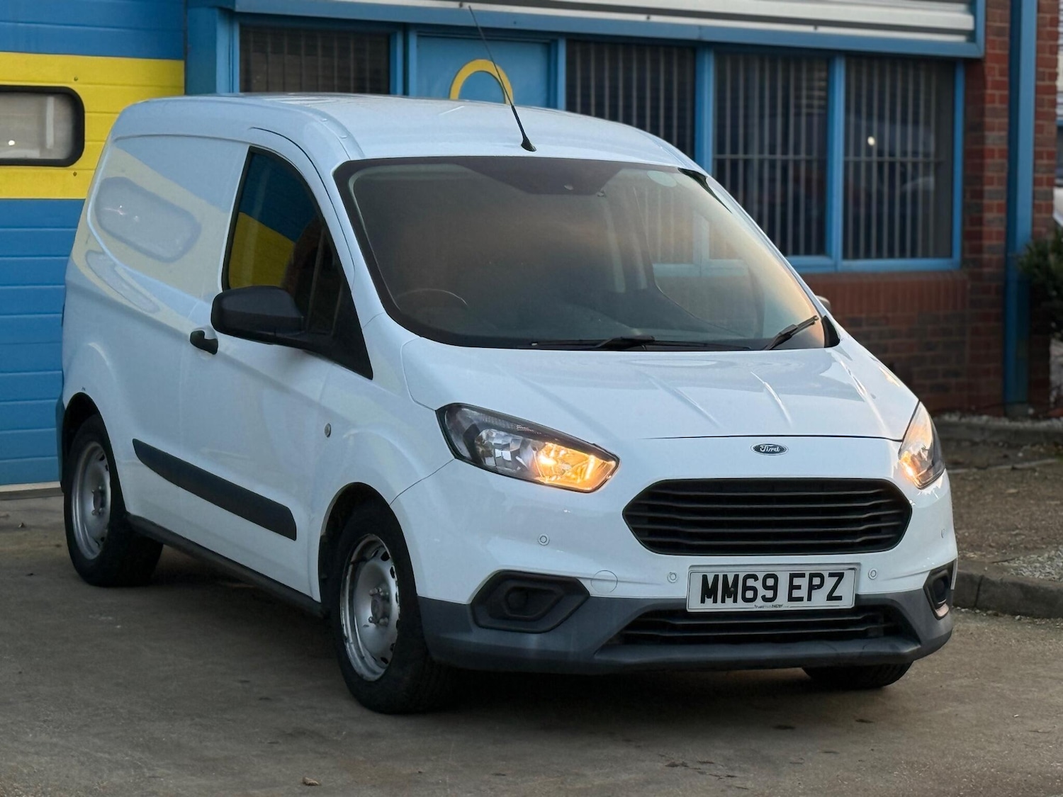 Used Ford Transit Courier 2020 for sale - 76994613: Photo 47