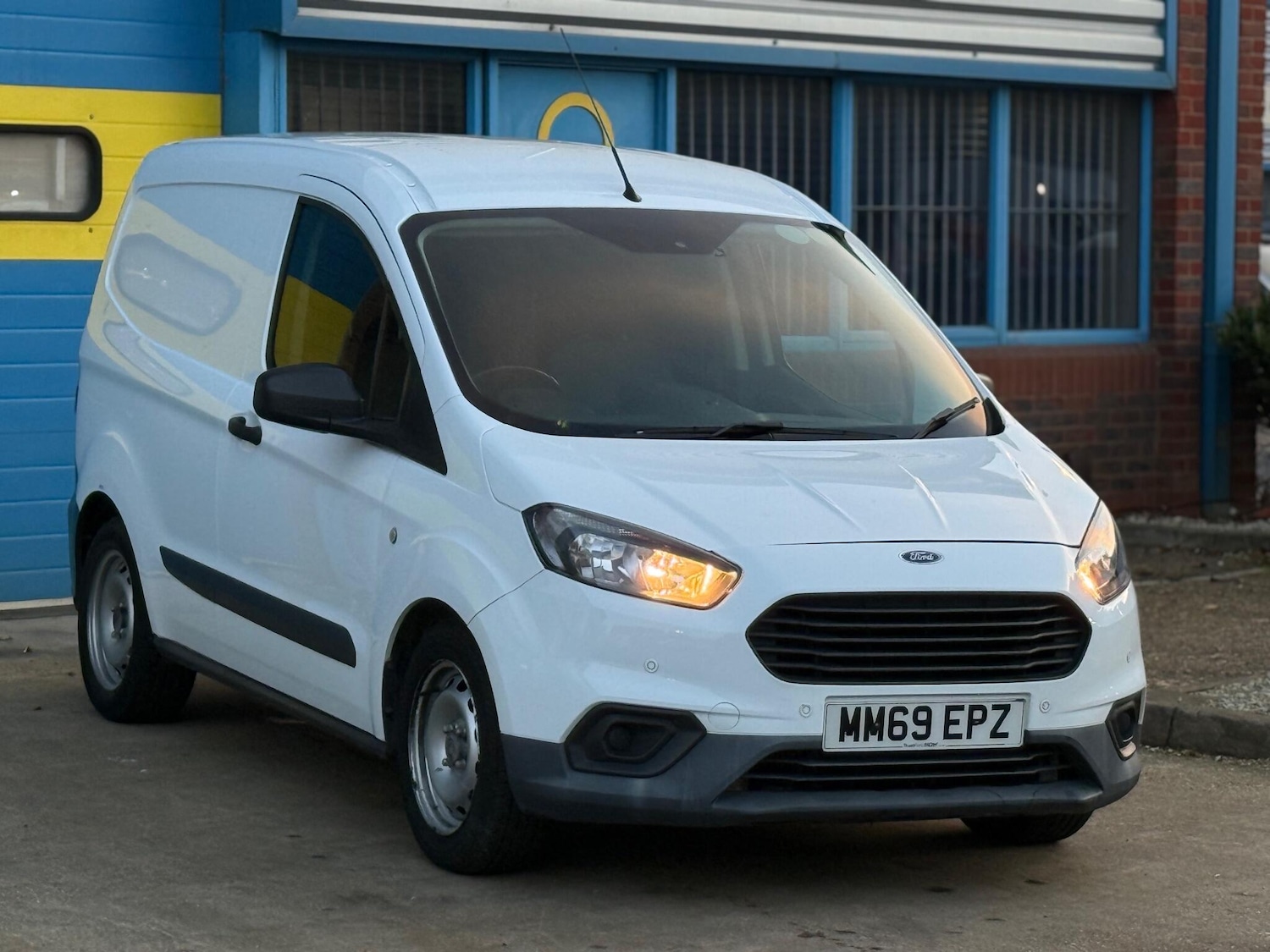 Used Ford Transit Courier 2020 for sale - 76994613: Photo 48