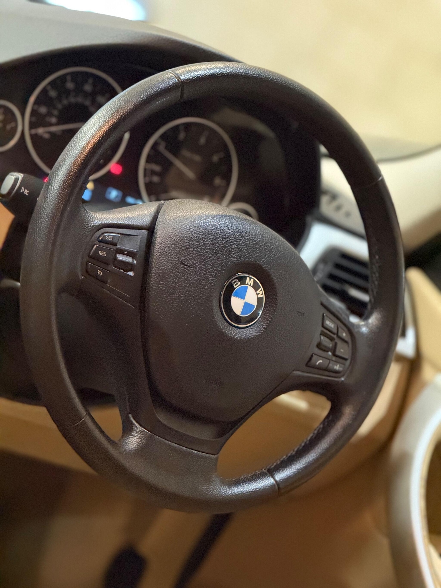 Used BMW 3 Series 2013 for sale - 76992312: Photo 9