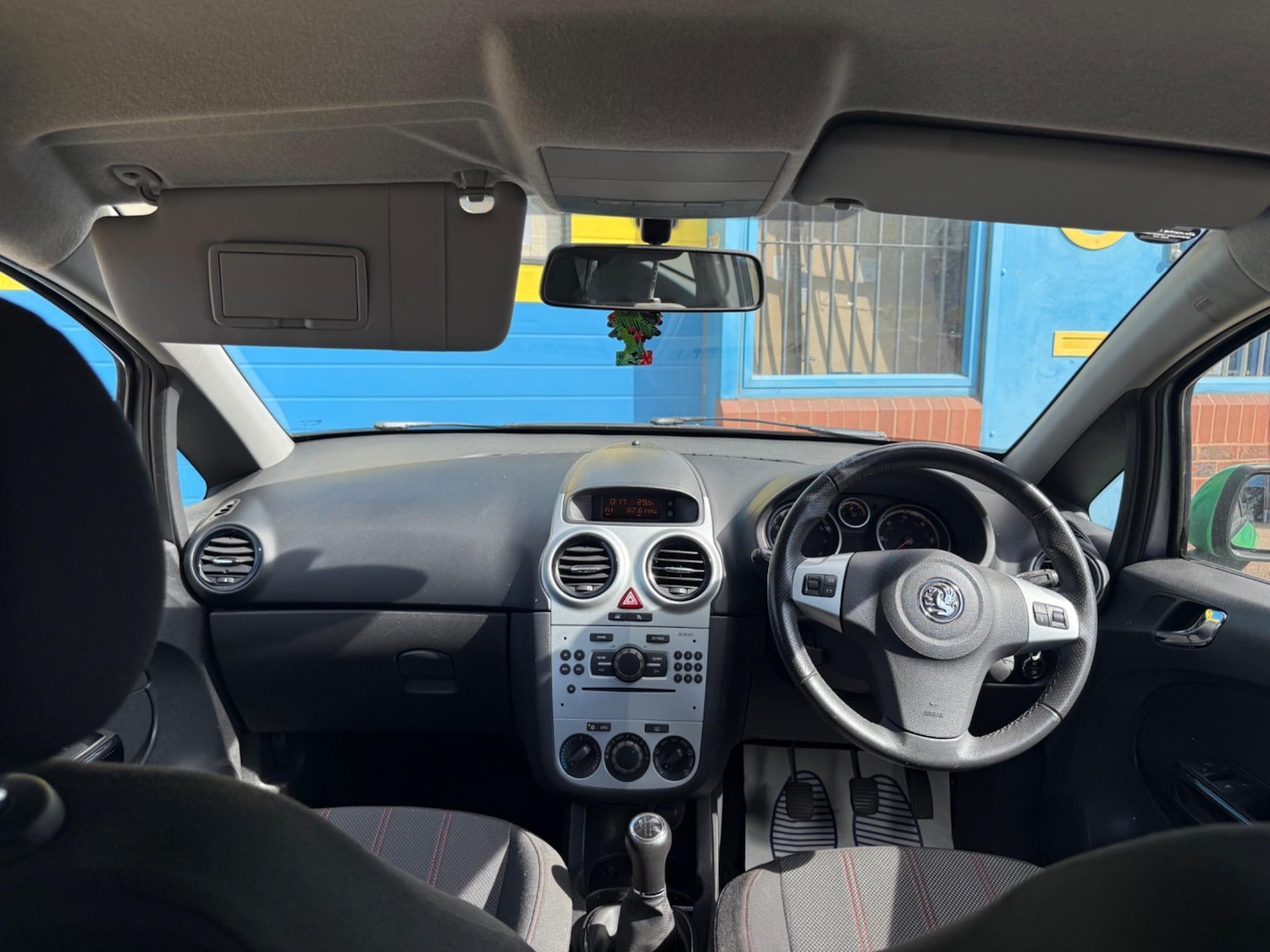 Vehicle 29