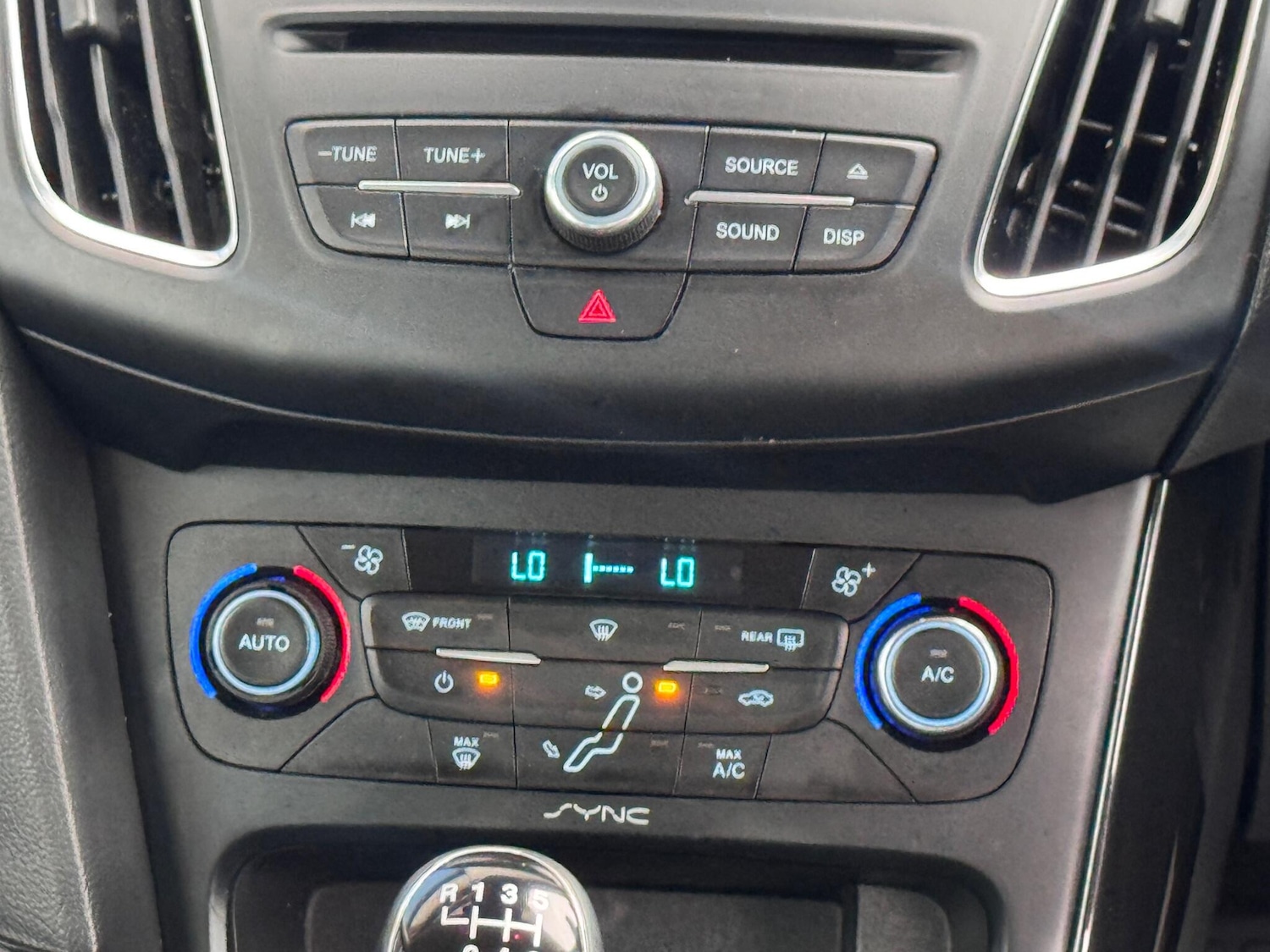 Used Ford Focus 2015 for sale - 76260227: Photo 11