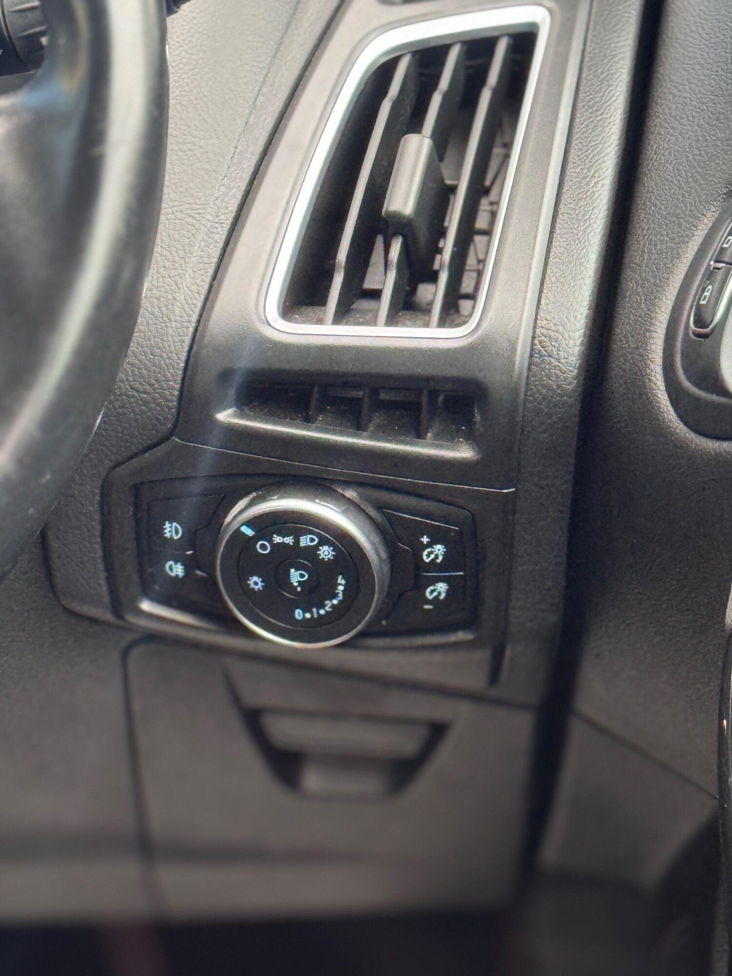 Used Ford Focus 2015 for sale - 76260227: Photo 29