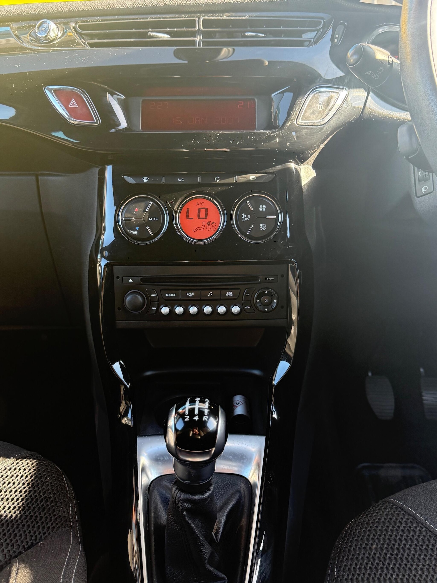 Used Citroen DS3 2012 for sale - 76714957: Photo 28