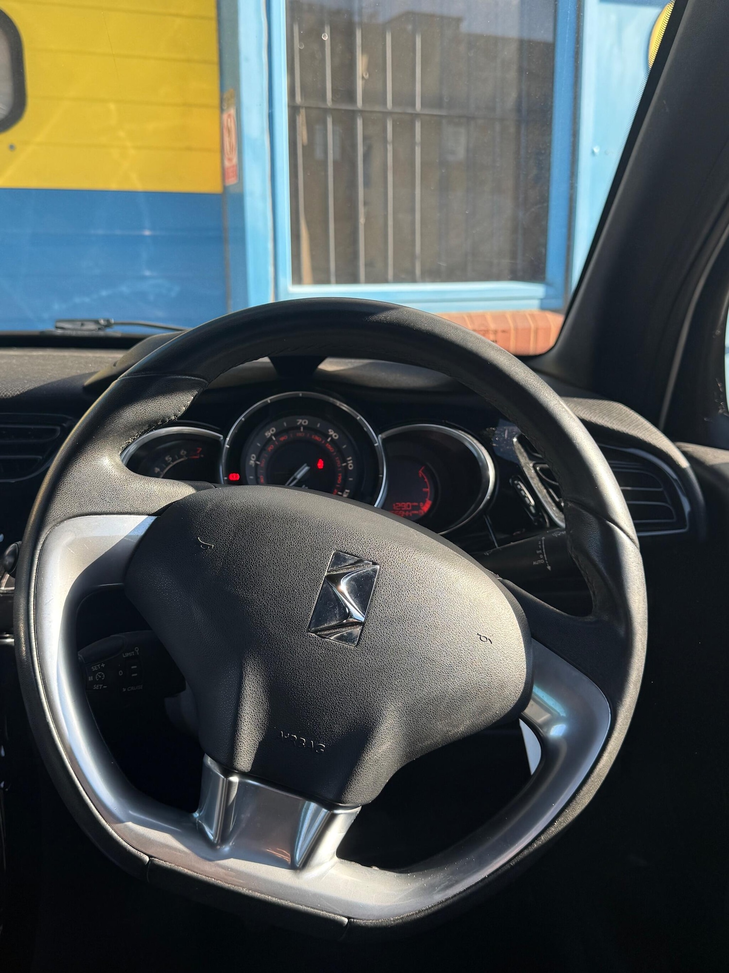 Used Citroen DS3 2012 for sale - 76714957: Photo 41