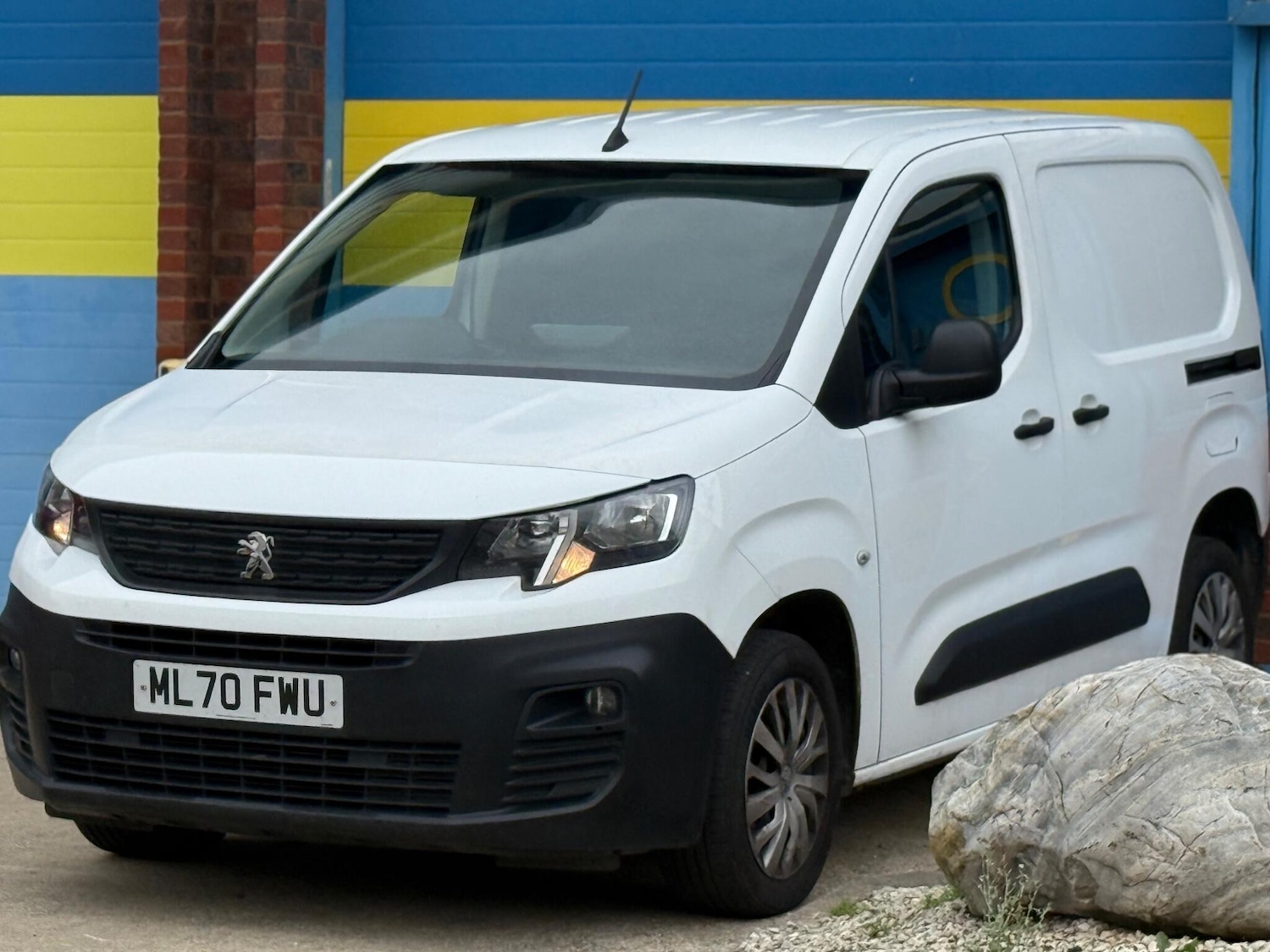 Used Peugeot Partner 2020 for sale - 76247367: Photo 23