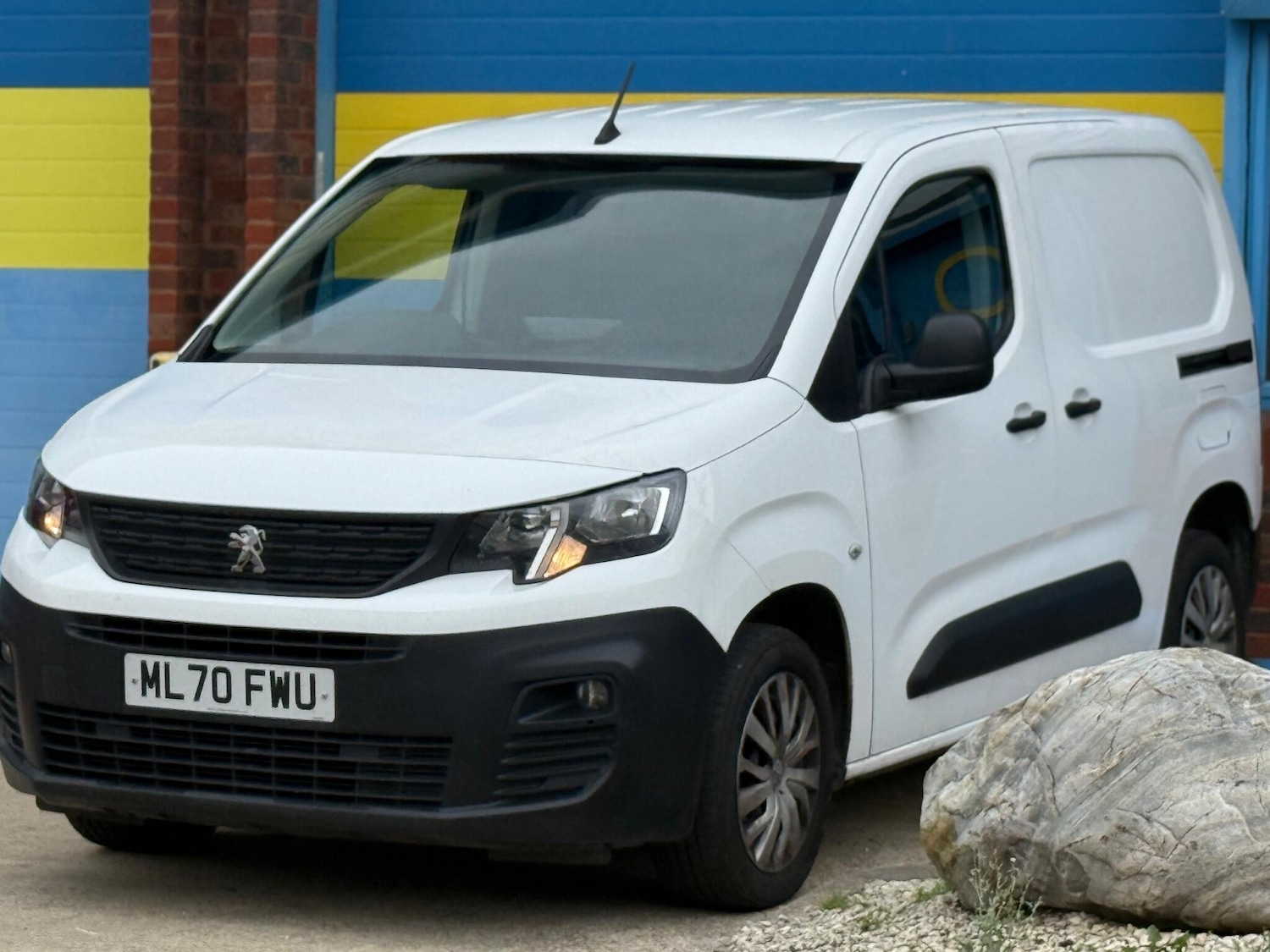 Used Peugeot Partner 2020 for sale - 76247367: Photo 3
