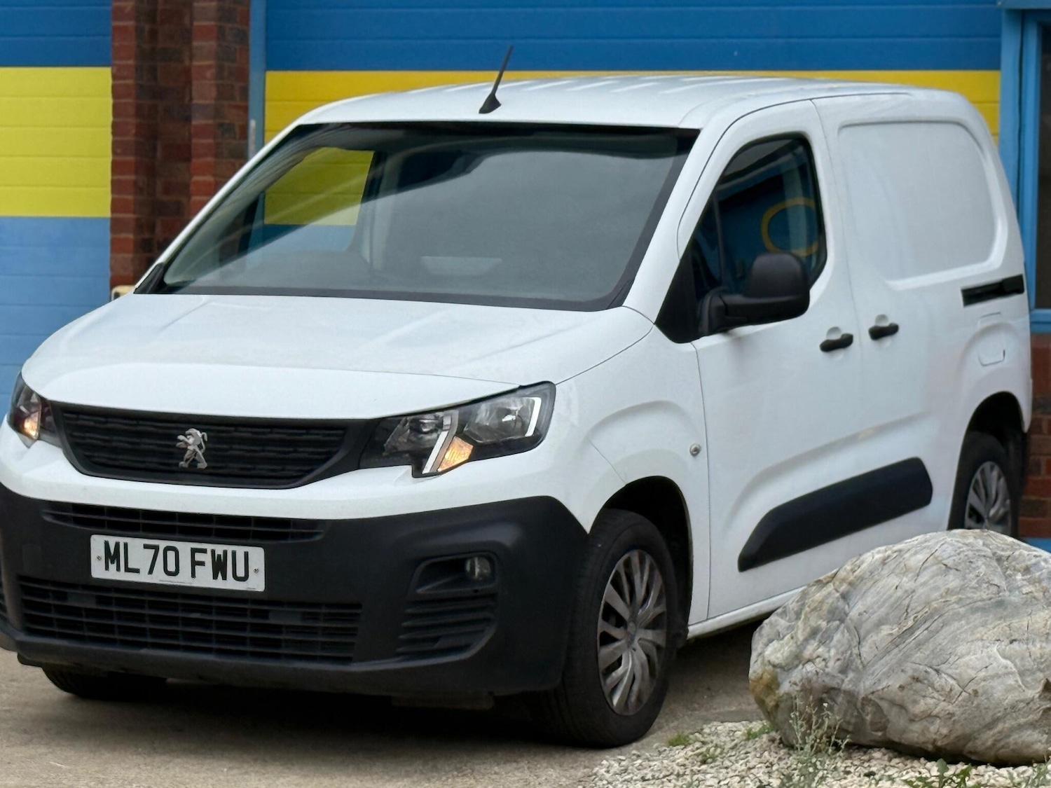 Used Peugeot Partner 2020 for sale - 76247367: Photo 38