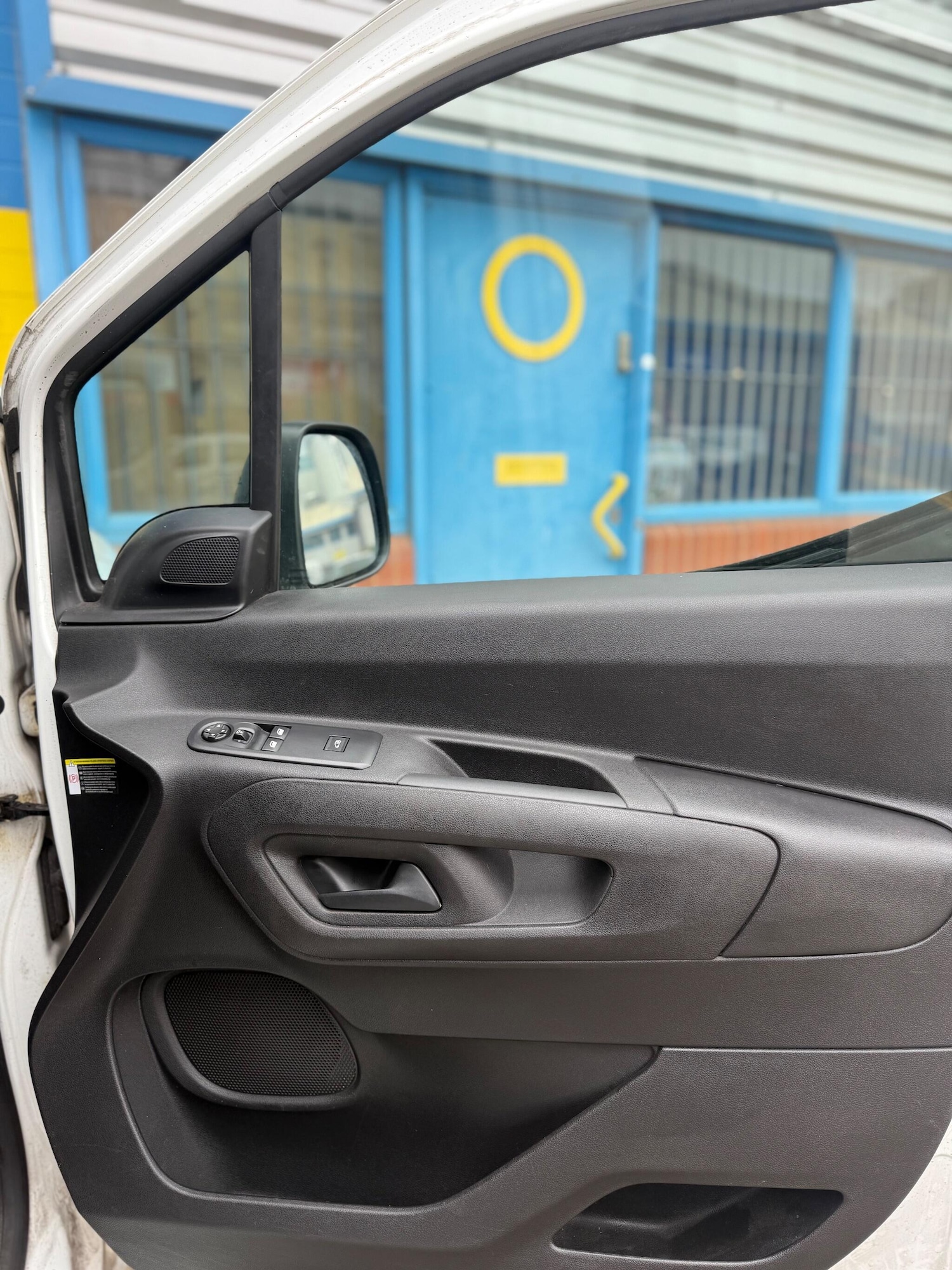 Used Peugeot Partner 2020 for sale - 76247367: Photo 56