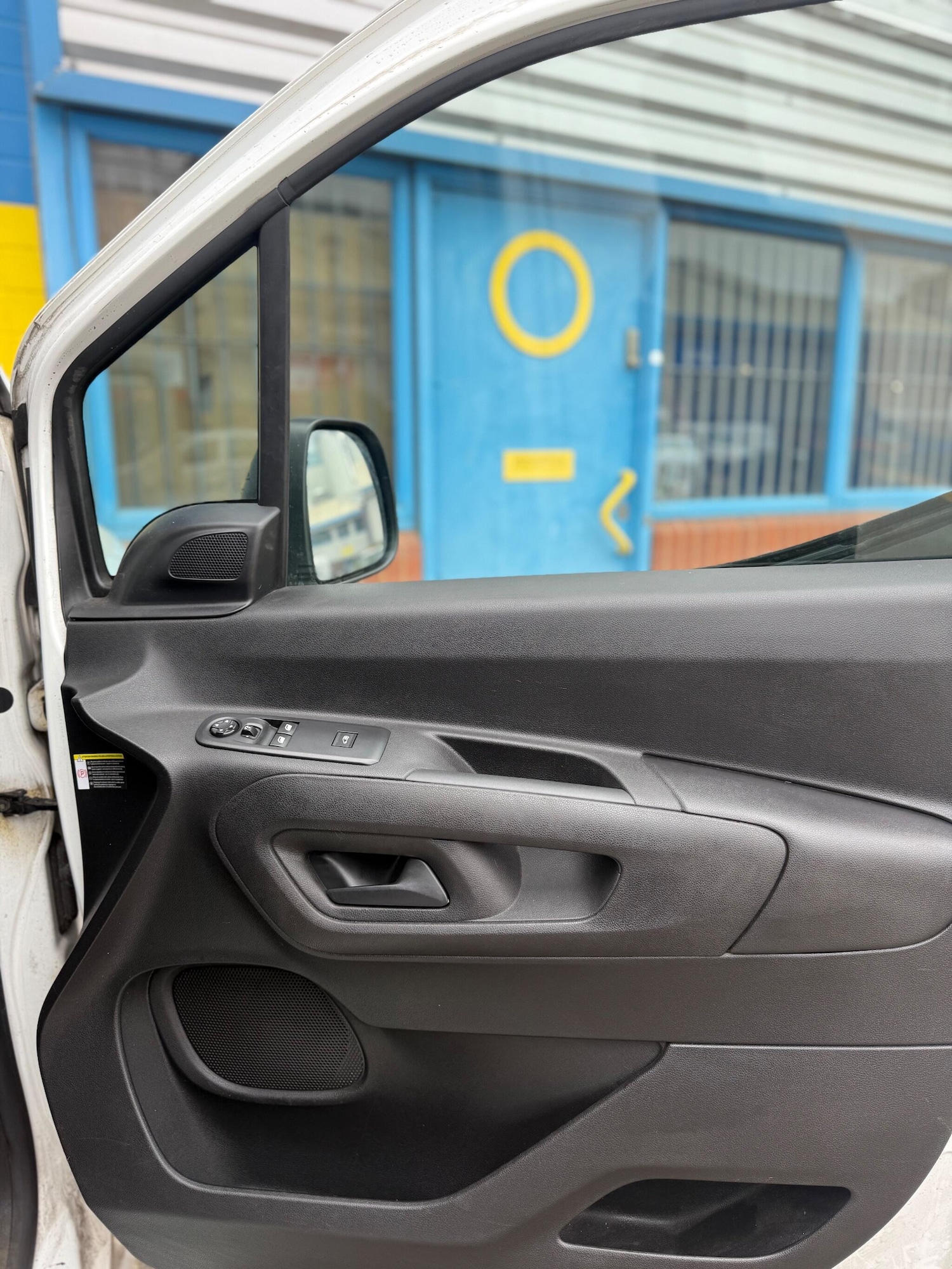 Used Peugeot Partner 2020 for sale - 76247367: Photo 9