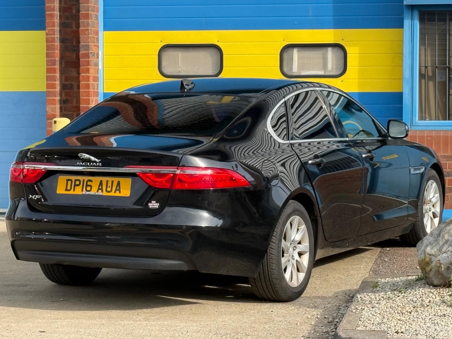 Vehicle 6