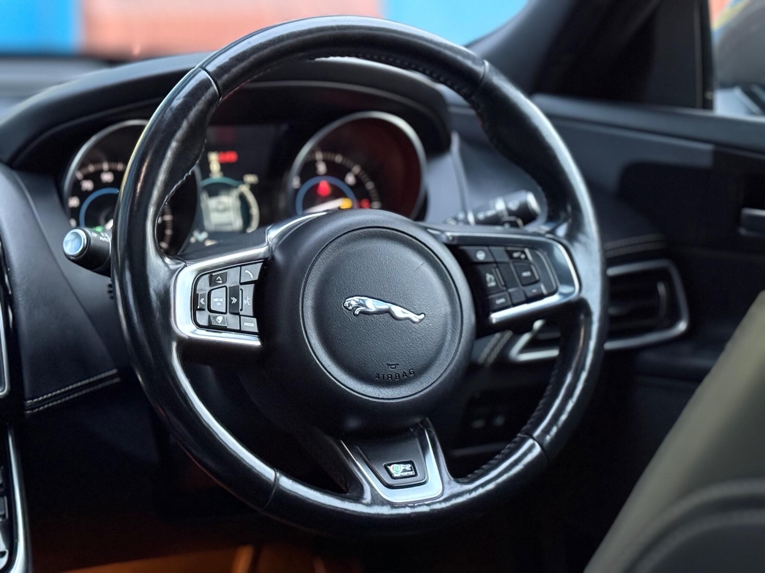 Used Jaguar XE 2016 for sale - 76991040: Photo 10