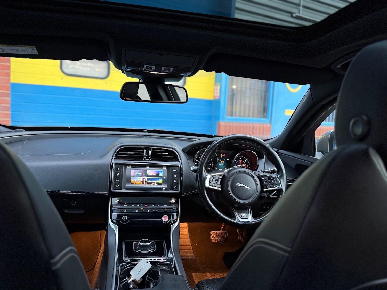 Used Jaguar XE 2016 for sale - 76991040: Photo 15