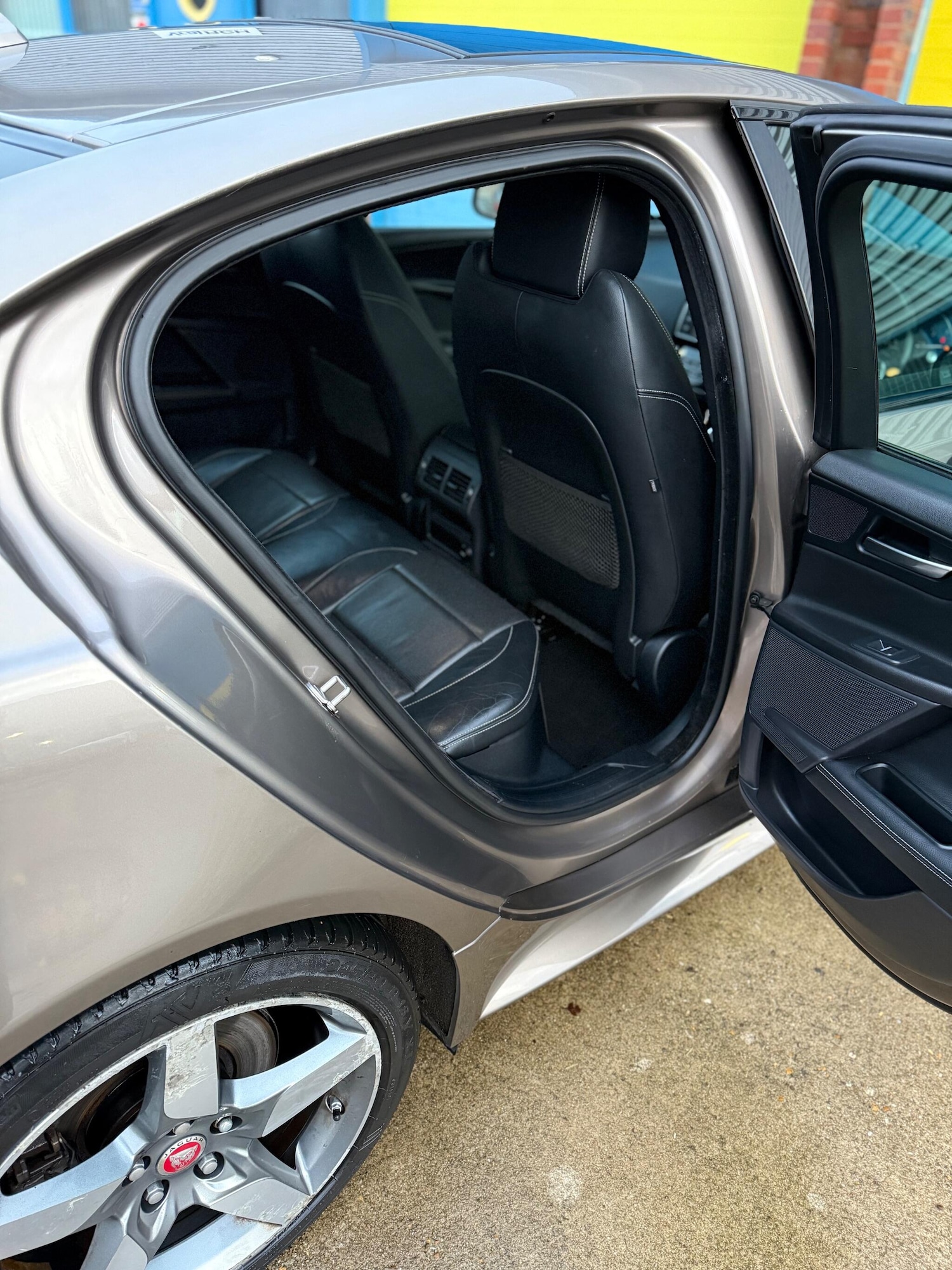 Used Jaguar XE 2016 for sale - 76991040: Photo 18