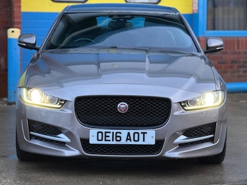 Used Jaguar XE 2016 for sale - 76991040: Photo
