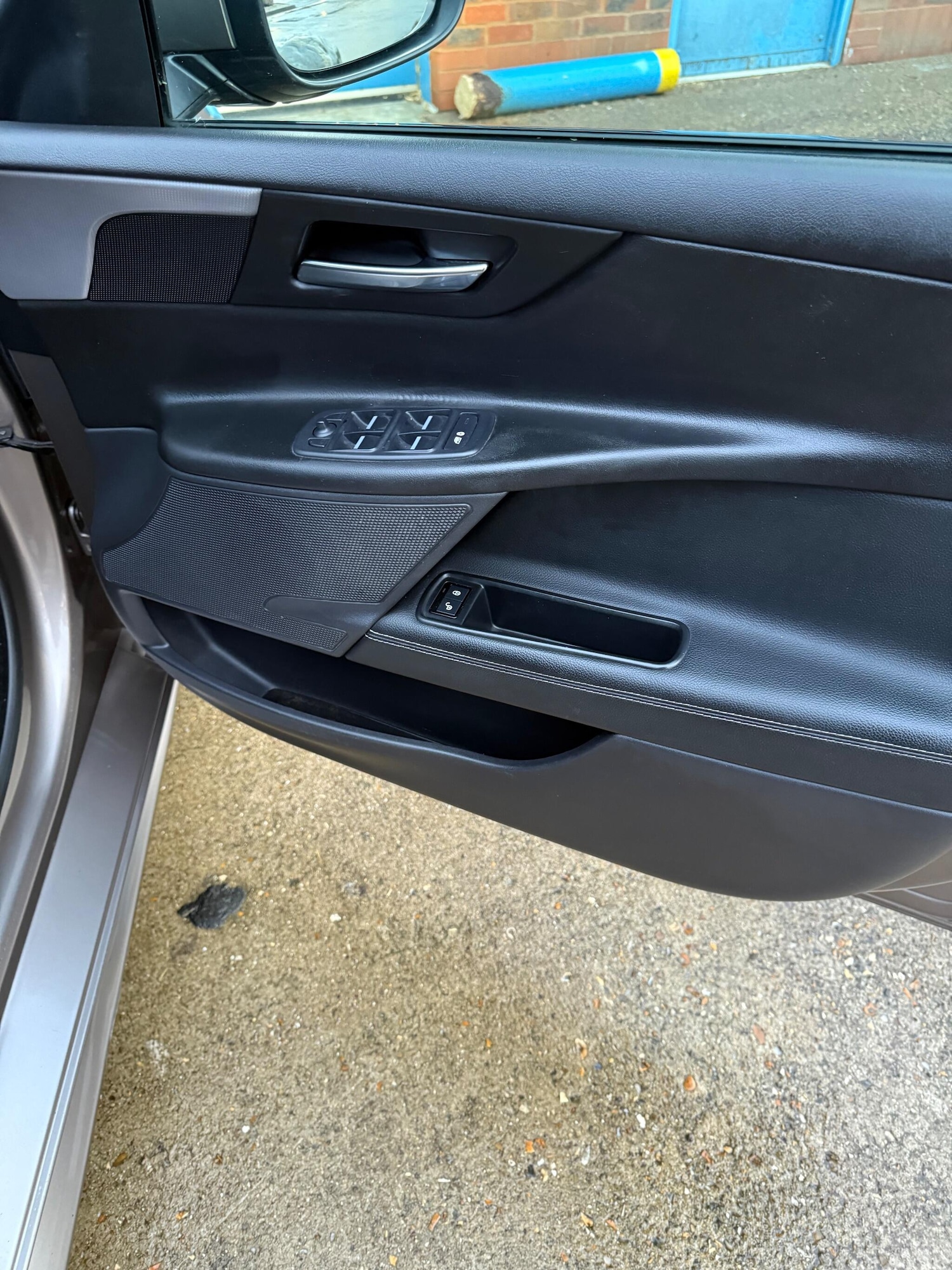 Used Jaguar XE 2016 for sale - 76991040: Photo 43