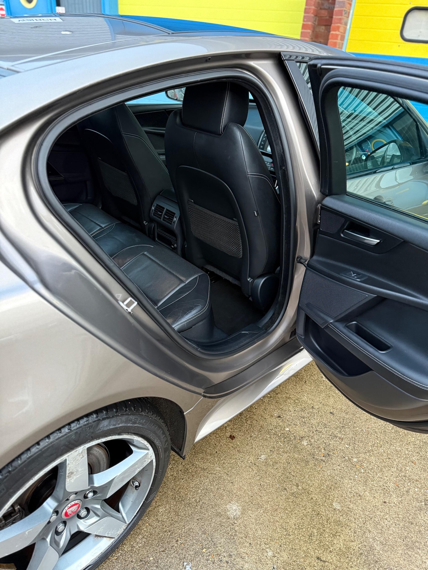 Used Jaguar XE 2016 for sale - 76991040: Photo 45