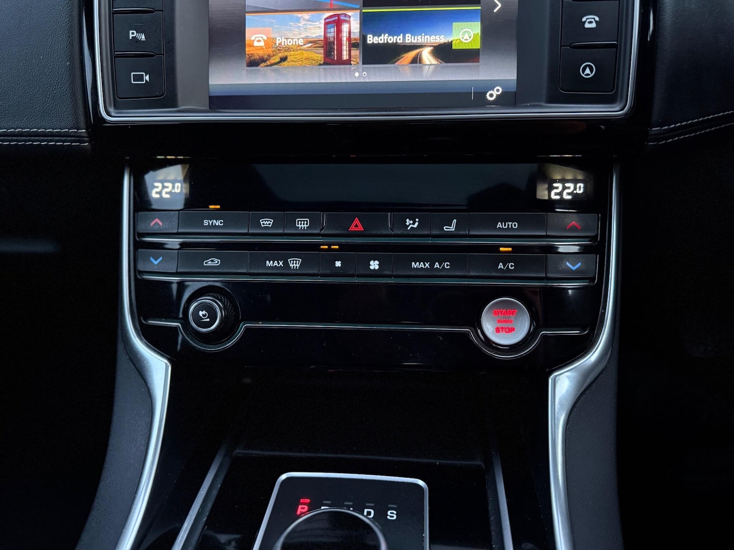 Used Jaguar XE 2016 for sale - 76991040: Photo 5