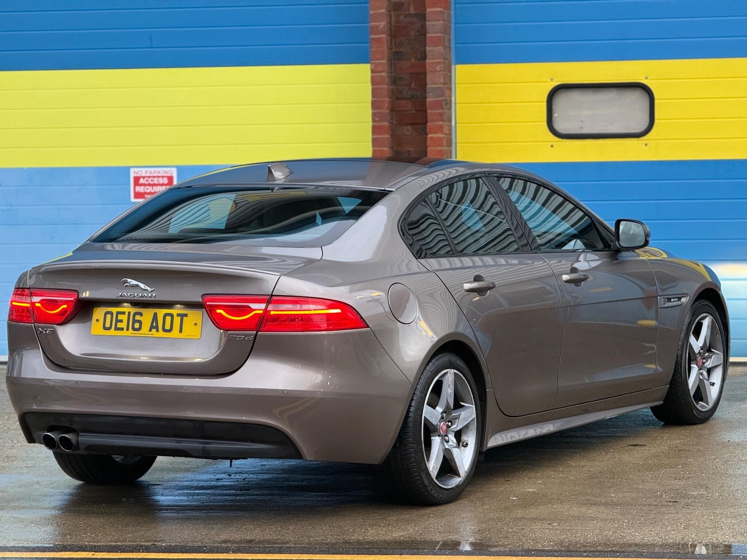 Used Jaguar XE 2016 for sale - 76991040: Photo 67