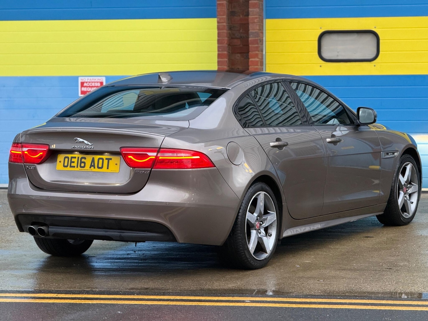Used Jaguar XE 2016 for sale - 76991040: Photo 68