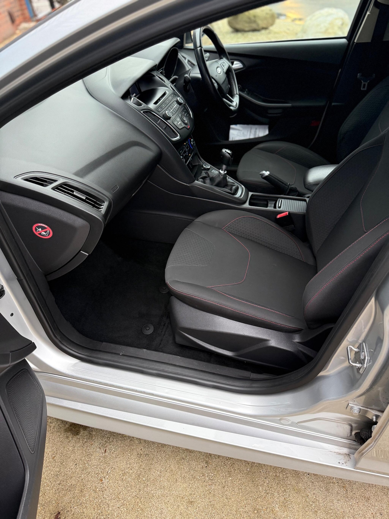 Used Ford Focus 2015 for sale - 76992313: Photo 18