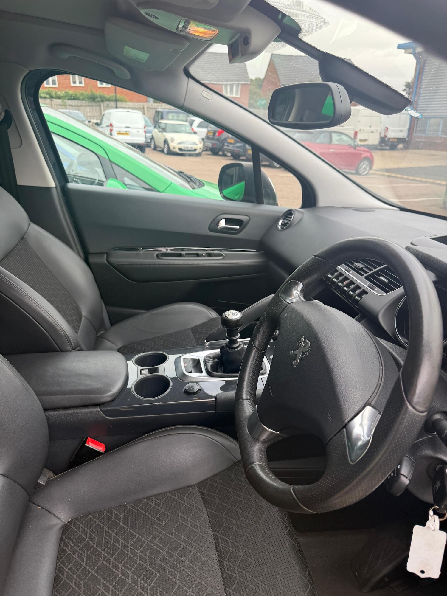 Used Peugeot 3008 2014 for sale - 76988035: Photo 24