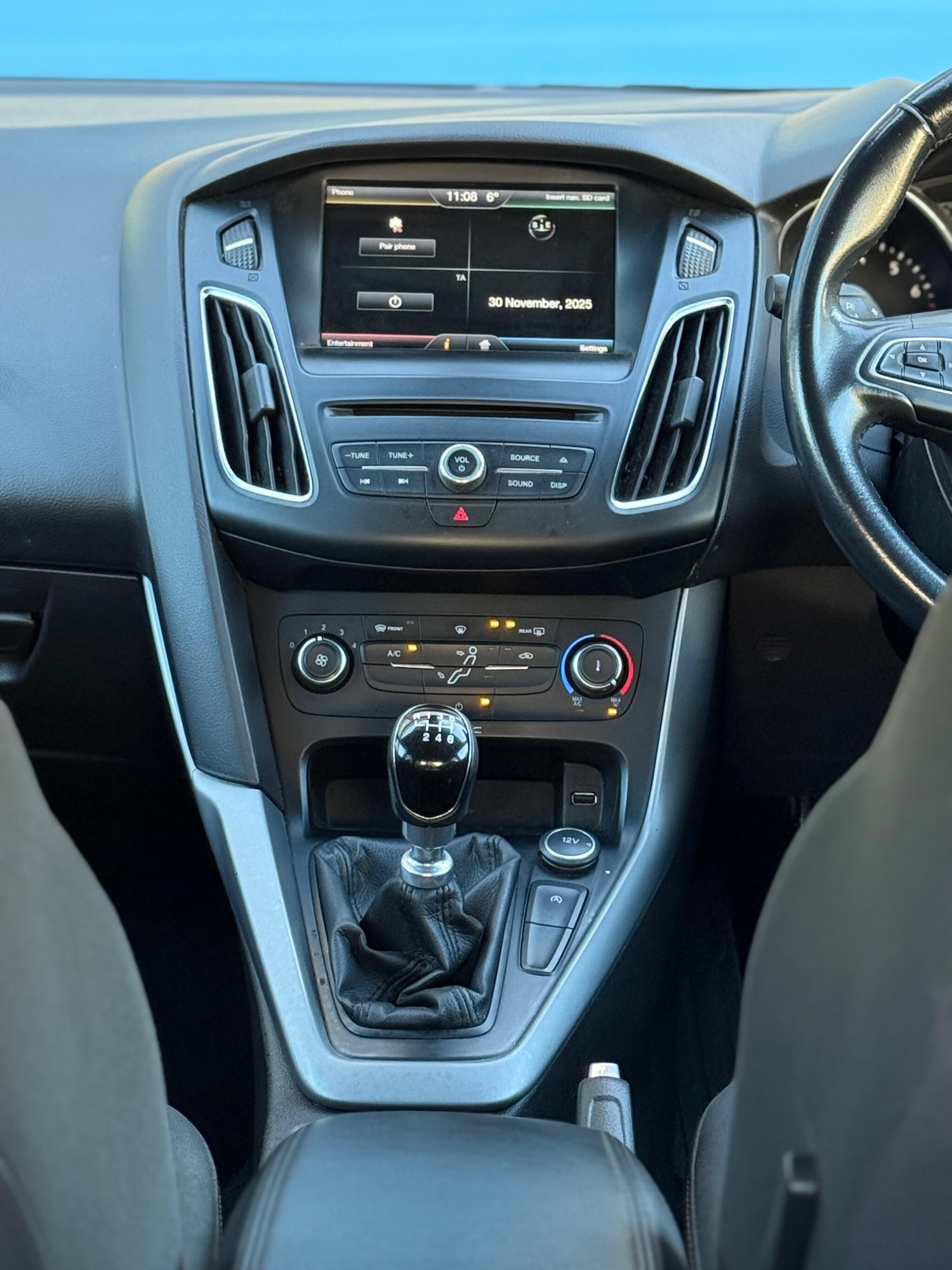 Used Ford Focus 2015 for sale - 76936092: Photo 15