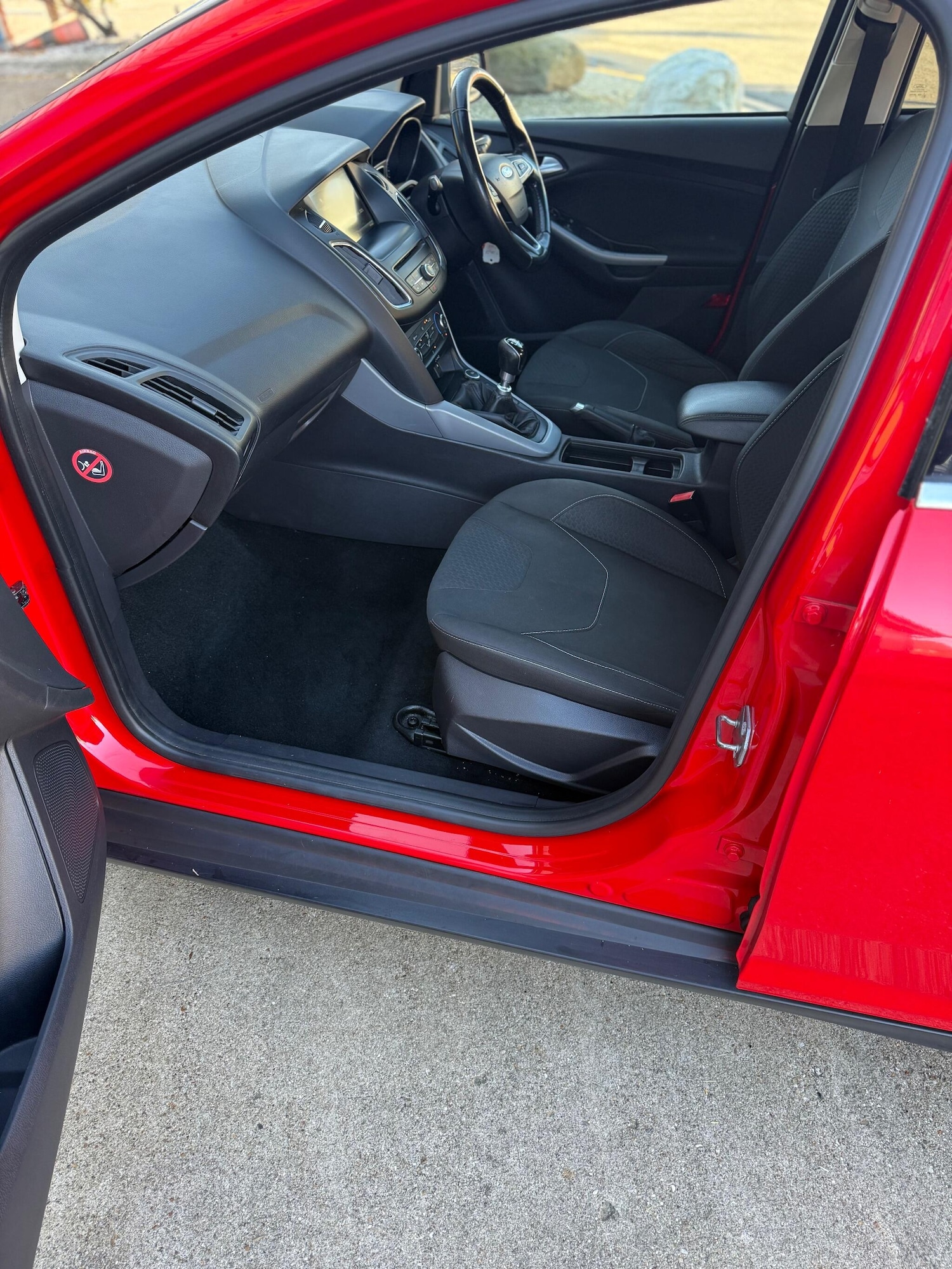 Used Ford Focus 2015 for sale - 76936092: Photo 17