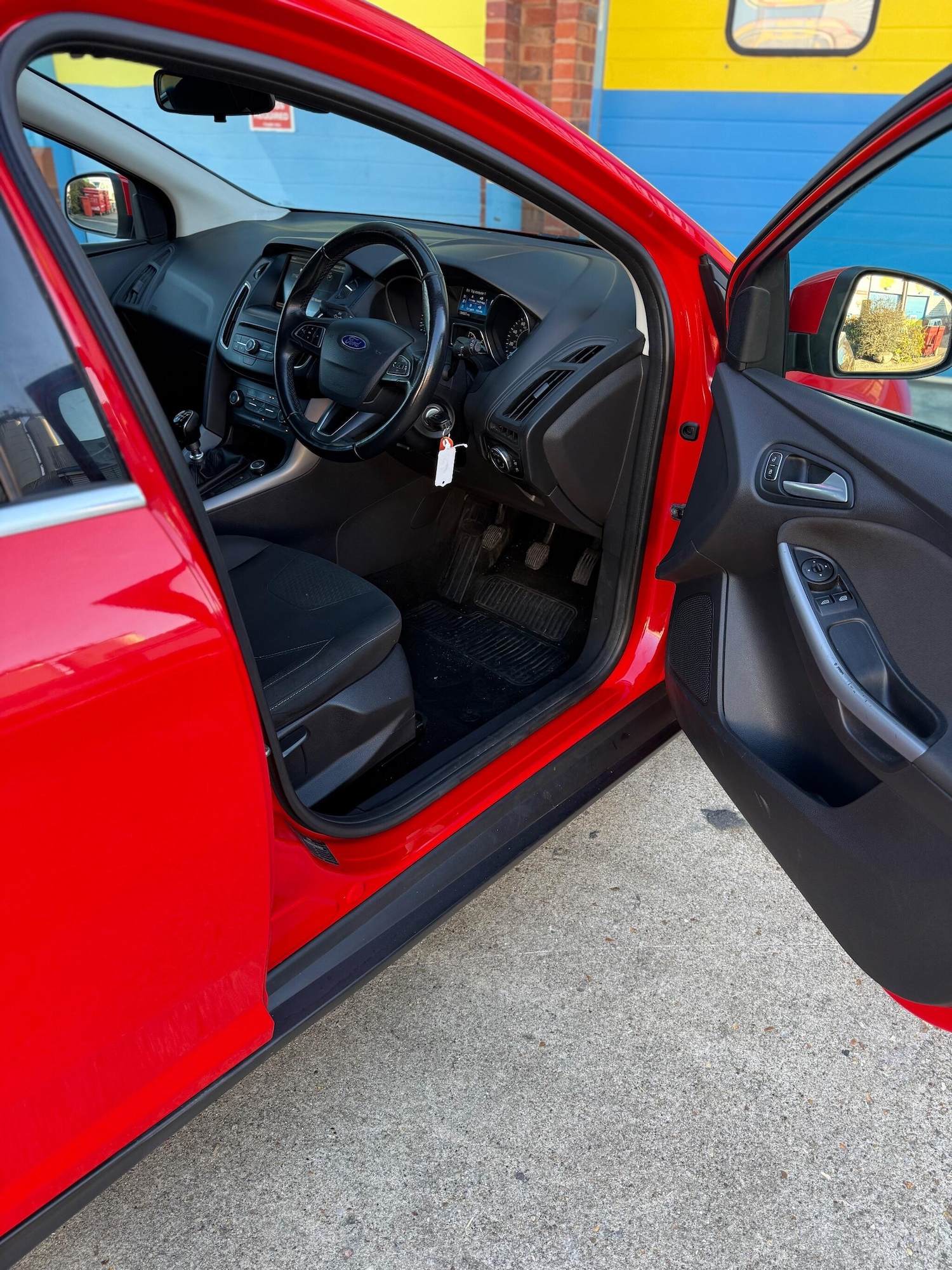 Used Ford Focus 2015 for sale - 76936092: Photo 18