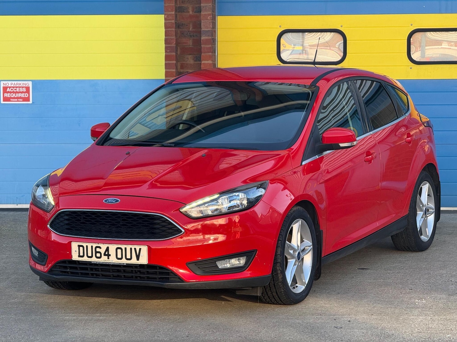 Used Ford Focus 2015 for sale - 76936092: Photo 3
