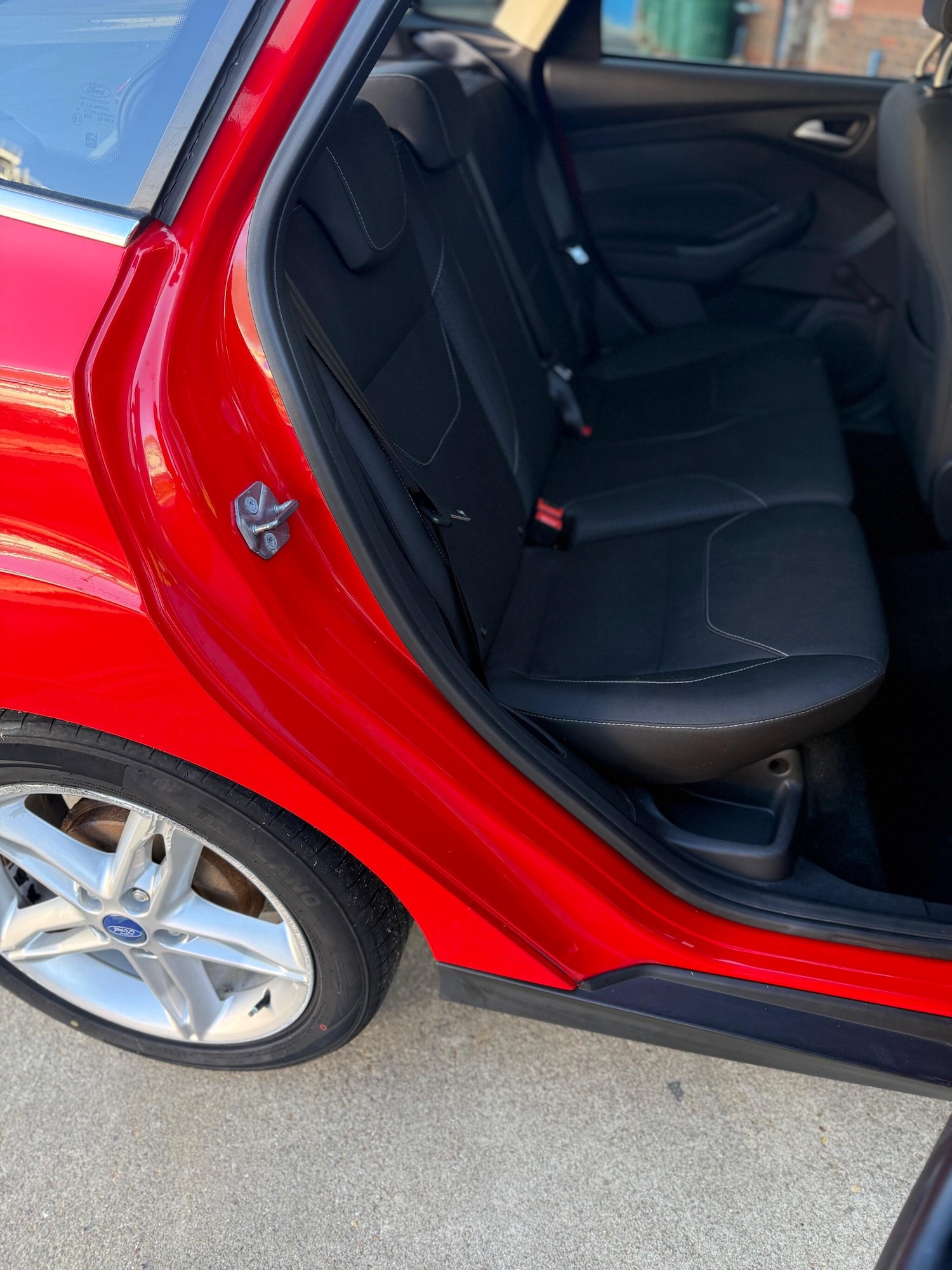 Used Ford Focus 2015 for sale - 76936092: Photo 31