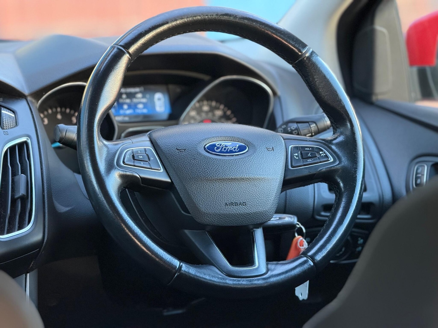 Used Ford Focus 2015 for sale - 76936092: Photo 33