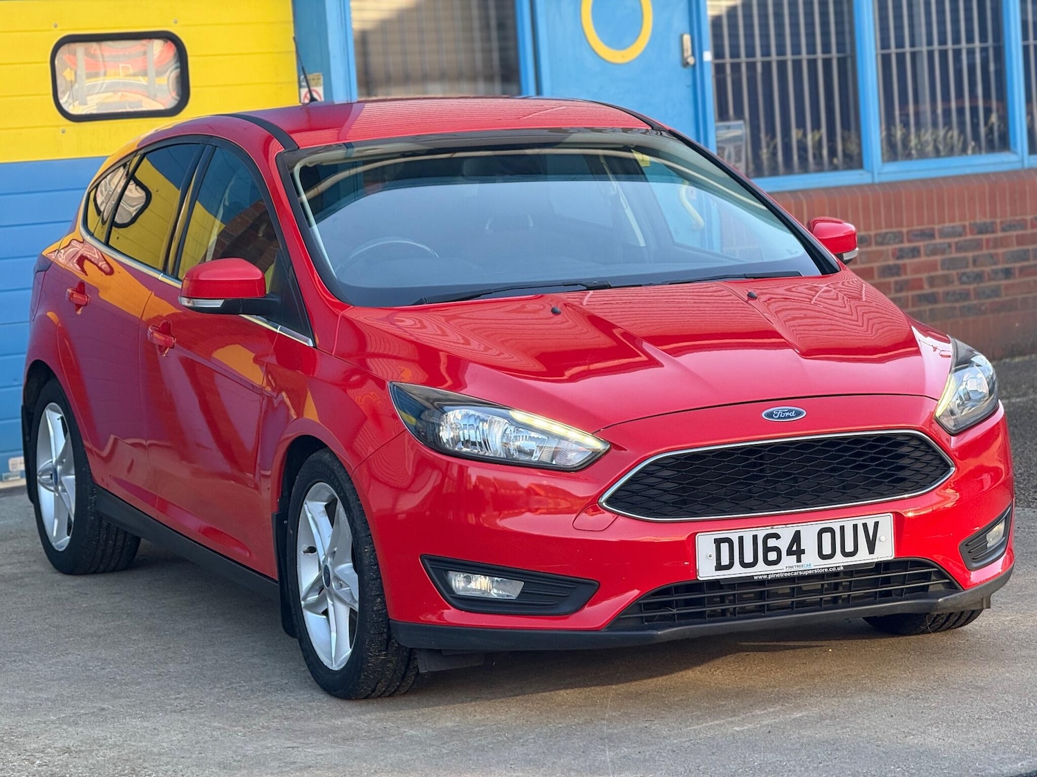 Used Ford Focus 2015 for sale - 76936092: Photo 4