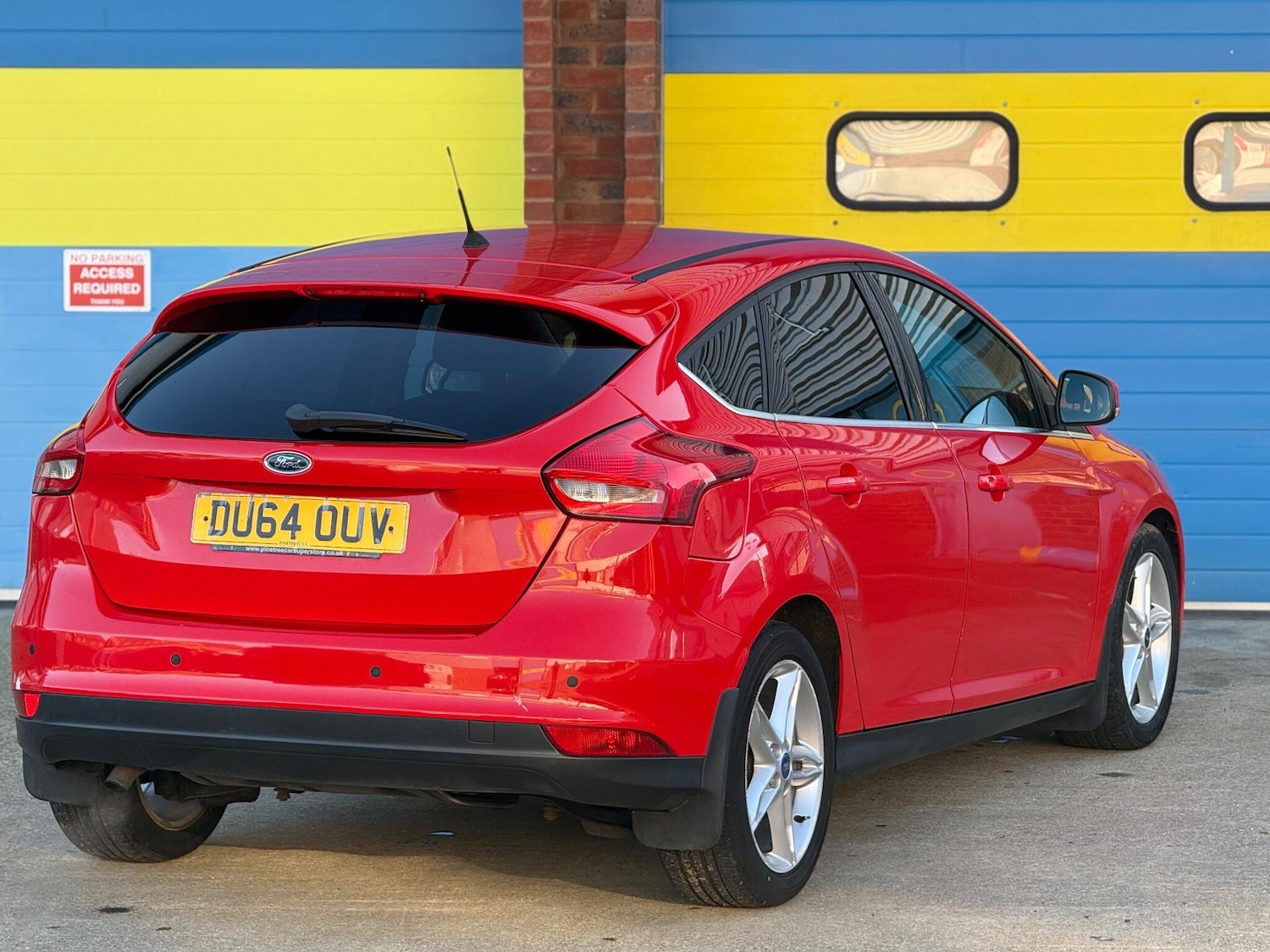 Used Ford Focus 2015 for sale - 76936092: Photo 8