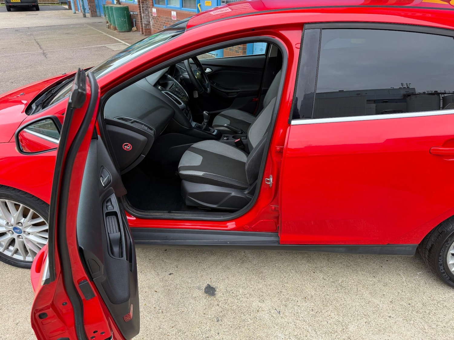 Used Ford Focus 2013 for sale - 76620248: Photo 10