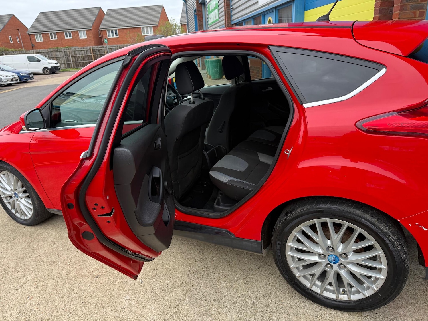 Used Ford Focus 2013 for sale - 76620248: Photo 11